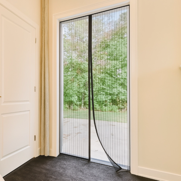 Magnetic fly screen door (Polyester)